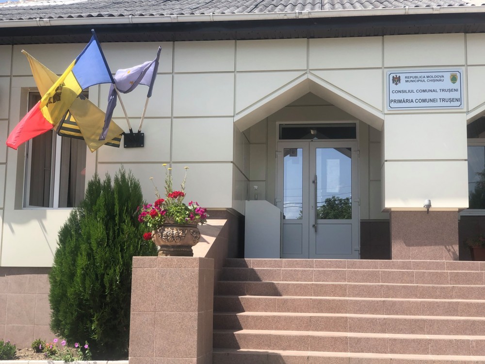 Noi detalii despre schemele de corupţie la Primăria Truşeni: primarul şi alţi funcţionari, suspectaţi de corupţie şi preluări abuzive de proprietăţi